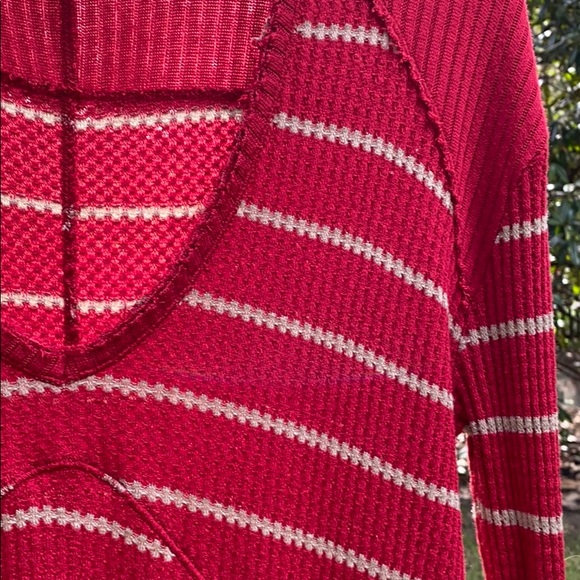 Free People V-neck - Picture 2 of 5